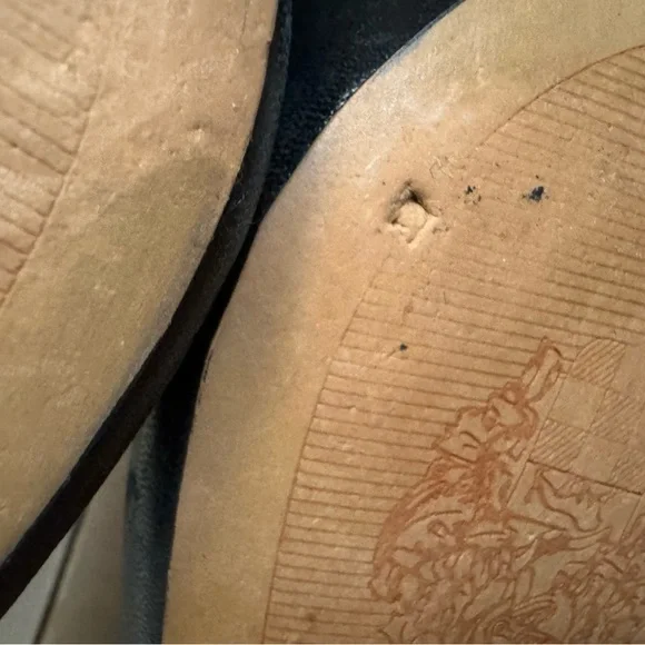 VINCE CAMUTO VIVE Black Ankle Bootie SZ 7.5 Leather Boots Side Zip Shoes - Picture 16 of 17